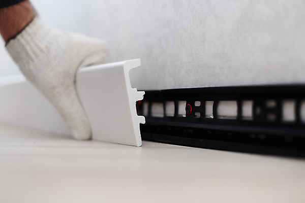 포토 JPG 해외이미지 벽 노동자 새로움 바닥 주택 실내 관리 사람없음 내부 건물 장식 흰색 공구 업무 작업 막대기 변화 끝 수리 연결 DIY 패널 마무리 복원 설치 업그레이드 아크릴 해외202008 해외포토 직업 건축물 컬러 컨셉 재질 취미 도구 파일형식