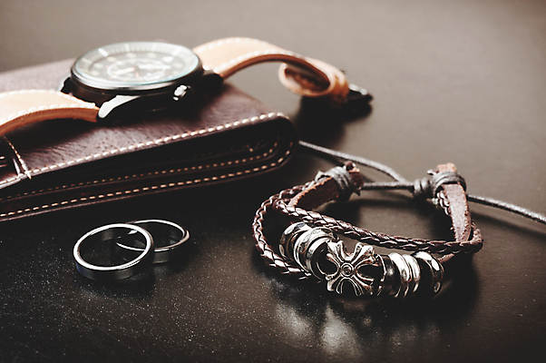 포토 JPG 해외이미지 팔찌 사람없음 반지 지갑 가죽 손목시계 오브젝트 해외202008 해외포토 시계 장신구 파일형식