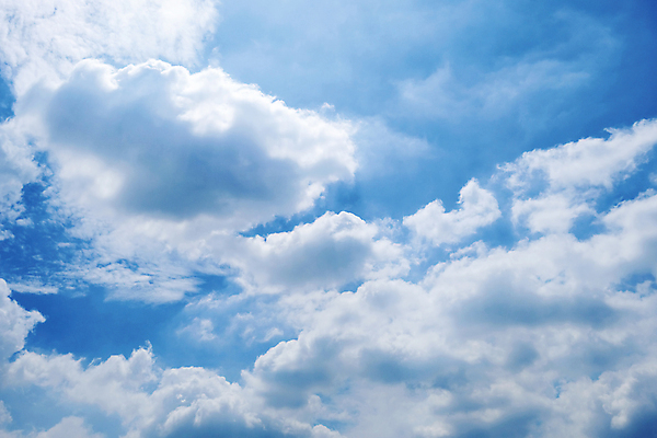 포토 JPG 해외이미지 구름 계절 백그라운드 자연 벽지 하늘 날씨 풍경 사람없음 야외 여름 파란색 빛 햇빛 태양 우주 환경 맑음 봄 흰색 신선 분위기 질감 천국 내추럴 블러 해외202008 해외포토 자연요소 컬러 컨셉 생태계 파일형식