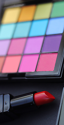 포토 JPG 해외이미지 실내 사람없음 립스틱 화장용품 아이섀도 섀도우팔레트 해외202008 해외포토 내부 화장품 미용용품 파일형식