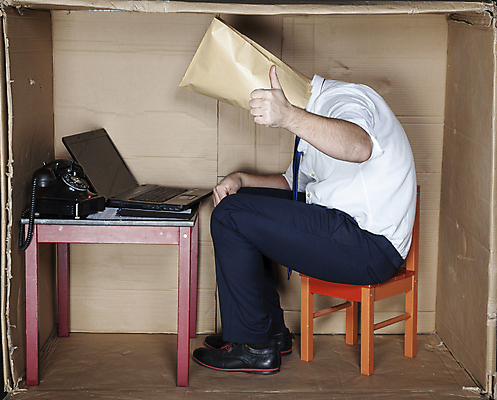 포토 JPG 해외이미지 전신 백인 남자 의자 탁자 한명 앉기 성인 옆모습 노트북 상자 사무실 업무 비즈니스맨 전화기 갇힘 답답함 성인남자한명만 해외202008 해외포토 서양인 1 뷰포인트 가구 비즈니스 모션 사람 전자제품 작업 직장인 감각 남자한명만 성인남자만 파일형식