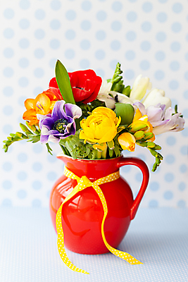 포토 JPG 해외이미지 꽃 꽃다발 꽃무늬 발렌타인데이 사람없음 세로 컬러풀 꽃병 봄 기쁨 벚꽃 생일 개화 아네모네 어머니의날 해외202008 해외포토 식물 계절 기념일 감정 컬러 무늬 데이이벤트 미국문화 파일형식