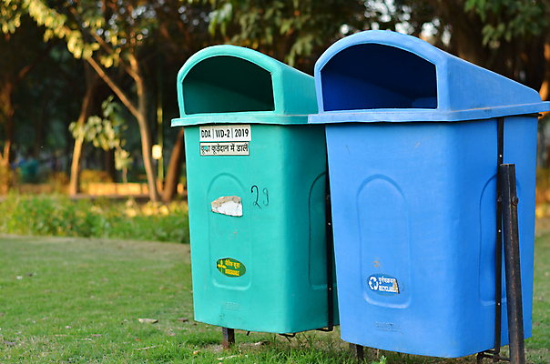 포토 JPG 해외이미지 1 새로움 초록색 파란색 유기농 A 재활용품 제비 낭비 정부 해외202008 해외포토 웰빙 알파벳 컬러 컨셉 조류 재활용 파일형식