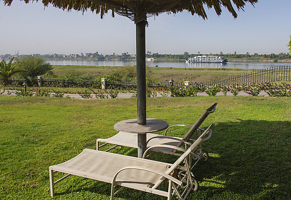 포토 JPG 해외이미지 전통 여행 요트 교통시설 모션 자연 하늘 휴가 항해 이집트 풍경 사람없음 야외 물 여름 파란색 강 정원 기쁨 보트 고급 강가 큼 크루즈 함선 해외202008 해외포토 자연요소 계절 감정 컬러 교통 컨셉 배_교통 아프리카 크기 시설 생태계 파일형식