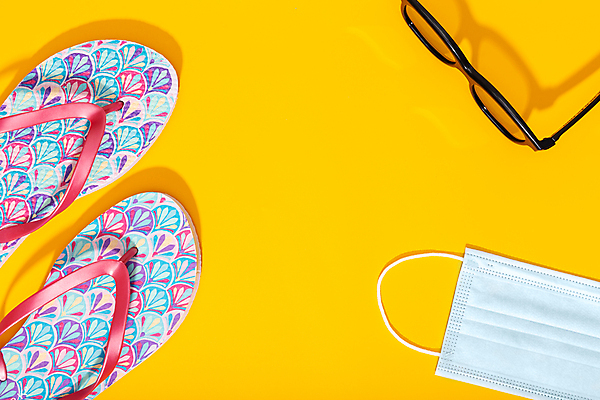 포토 JPG 해외이미지 라이프스타일 디자인 계절 여행 백그라운드 컨셉 장신구 휴가 휴식 그림자 사람없음 컬러풀 선글라스 햇빛 유행 맑음 활발 신선 플랫 바이러스 휴양지 위치 구성 노란배경 팝 스타일 카피스페이스 미니멀 해외202008 해외포토 안경 컬러 날씨 생활 태양 노란색 공백 장소 파일형식