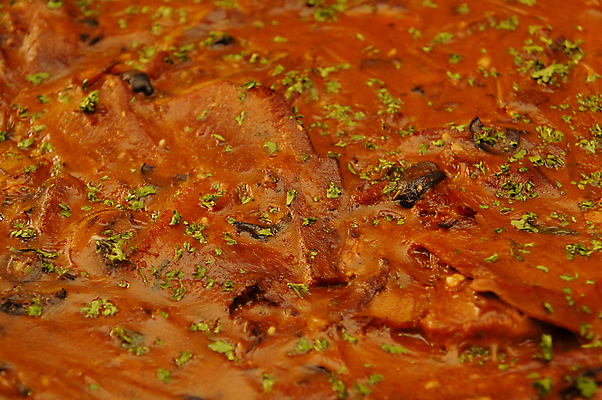 포토 JPG 해외이미지 음식 조각 잎 서브 파슬리 육류 돼지고기 스테이크 이벤트 사람없음 갈색 파티 식당 식사 버섯 소고기 맛 혼합 혀 먹기 준비 햄 토막 해외202008 해외포토 식물 컬러 컨셉 채소 식재료 모션 서양음식 상점 입 파일형식