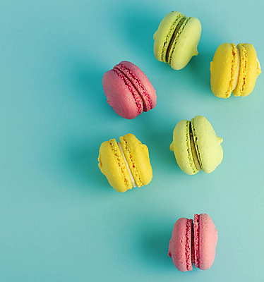 포토 JPG 해외이미지 디저트 사람없음 파란배경 마카롱 해외202008 해외포토 음식 백그라운드 파란색 파일형식