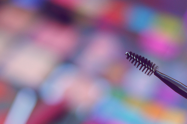 포토 JPG 해외이미지 직업 얼굴 분홍색 백그라운드 그림자 미술 사람없음 초록색 파란색 세트 컬러풀 유행 보라색 페인트 화장품 립스틱 붓 화려 팔레트 상품 가루 볼터치 수집 피부 피부관리 만들기 윤곽 예술가 아이섀도 조립 돌봄 해외202008 해외포토 컬러 컨셉 모션 문화예술 신체부위 화장 뷰티 파일형식