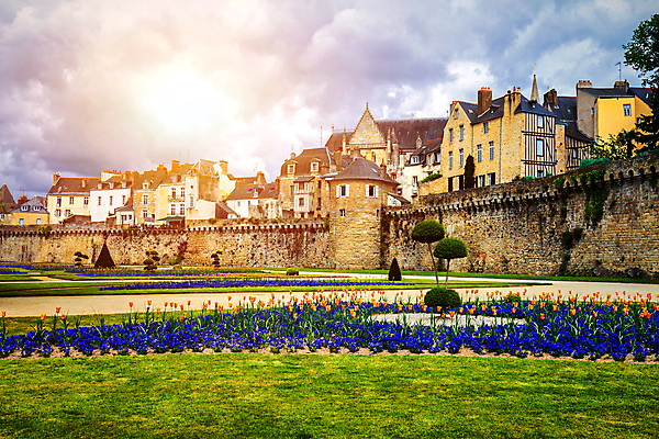 포토 JPG 해외이미지 벽 정원 타운 해외202008 해외포토 도시 파일형식