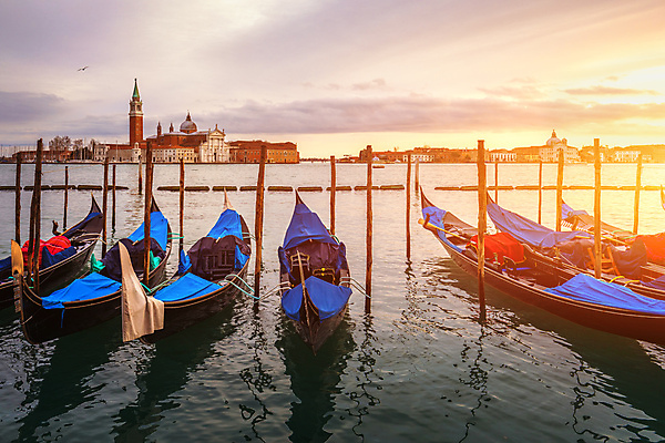 포토 JPG 해외이미지 건축양식 함께함 곤돌라 엽서 운하 베네치아 랜드마크 해외202008 해외포토 건축 컨셉 이탈리아 편지 파일형식