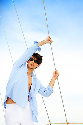 포토 JPG 주간 서양인 구름 모델 해외기획촬영 남자 바다 해외여행 여행 포즈 기획촬영 2009년태국 셔츠 요트 파타야 태국 하늘 휴가 휴식 한명 서기 사람 손짓 20대 성인 야외 여름 여름휴가 바캉스 선글라스 흰바지 남자만 남자한명만 성인남자만 청년만 청년남자만 청년남자한명만 성인한명만 성인남자한명만 성인만 국내포토 자연요소 외국인 1 해외 계절 아시아 안경 컨셉 상의 배_교통 바지 모션 청년 파일형식 여름_계절