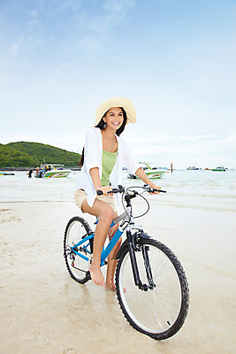 포토 JPG 주간 전신 서양인 구름 모델 해외기획촬영 모자 여자 물결 육상교통 파도 바다 해외여행 여행 기획촬영 2009년태국 교통 셔츠 요트 반바지 파타야 태국 하늘 레저 휴가 휴식 산호섬 한명 미소 웃음 사람 20대 성인 해변 야외 여름 여름휴가 바캉스 모래사장 자전거 벨트 수상스포츠 선박 여자만 여자한명만 성인여자만 청년만 청년여자만 성인한명만 청년여자한명만 성인여자한명만 성인만 국내포토 자연요소 외국인 1 해외 잡화 계절 아시아 교통수단 스포츠 섬 컨셉 수상교통 상의 배_교통 바지 표정 청년 바이크 파일형식 여름_계절