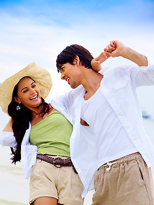 포토 JPG 주간 서양인 구름 모델 해외기획촬영 모자 커플 여자 남자 바다 해외여행 여행 포즈 기획촬영 2009년태국 셔츠 반바지 파타야 태국 하늘 어깨동무 휴가 휴식 산호섬 서기 미소 웃음 사람 상반신 해변 야외 두명 여름 여름휴가 바캉스 마주보기 벨트 국내포토 자연요소 외국인 해외 잡화 계절 아시아 섬 컨셉 상의 바지 관계 모션 표정 파일형식 여름_계절