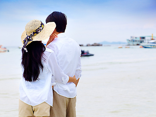 포토 JPG 주간 서양인 구름 모델 해외기획촬영 모자 커플 여자 남자 물결 파도 바다 해외여행 여행 포즈 기획촬영 2009년태국 셔츠 반바지 파타야 태국 하늘 휴가 휴식 산호섬 서기 사람 상반신 해변 야외 두명 여름 여름휴가 바캉스 국내포토 자연요소 외국인 해외 잡화 계절 아시아 섬 컨셉 상의 바지 관계 모션 파일형식 여름_계절