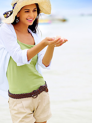 포토 JPG 주간 서양인 모델 해외기획촬영 모자 여자 바다 해외여행 여행 기획촬영 2009년태국 셔츠 반바지 파타야 태국 휴가 휴식 산호섬 한명 서기 미소 웃음 사람 손짓 상반신 20대 성인 해변 야외 여름 여름휴가 바캉스 귀걸이 벨트 소라 여자만 여자한명만 성인여자만 청년만 청년여자만 성인한명만 청년여자한명만 성인여자한명만 성인만 국내포토 자연요소 외국인 1 해외 잡화 계절 아시아 섬 컨셉 상의 장신구 바지 모션 어패류 표정 청년 파일형식 여름_계절