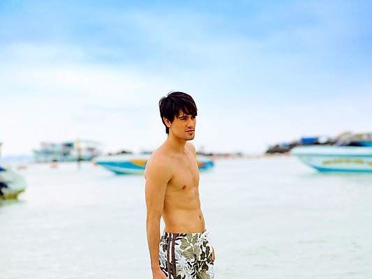 포토 JPG 주간 서양인 구름 모델 해외기획촬영 남자 수영복 바다 해외여행 여행 기획촬영 2009년태국 요트 파타야 태국 하늘 휴가 휴식 산호섬 한명 서기 사람 상반신 20대 성인 해변 야외 여름 여름휴가 바캉스 선박 남자만 남자한명만 성인남자만 청년만 청년남자만 청년남자한명만 성인한명만 성인남자한명만 성인만 국내포토 자연요소 외국인 1 해외 옷 계절 아시아 섬 컨셉 수상교통 배_교통 모션 청년 파일형식 여름_계절