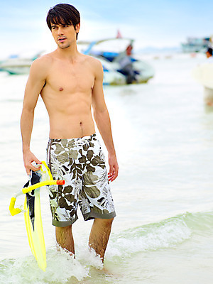 포토 JPG 주간 전신 서양인 구름 모델 해외기획촬영 남자 수영복 물결 파도 바다 해외여행 여행 기획촬영 2009년태국 요트 파타야 태국 하늘 레저 휴가 휴식 산호섬 한명 서기 사람 20대 성인 해변 야외 여름 여름휴가 바캉스 수상스포츠 스노클링 물안경 오리발 선박 남자만 남자한명만 성인남자만 청년만 청년남자만 청년남자한명만 성인한명만 성인남자한명만 성인만 국내포토 자연요소 외국인 1 해외 옷 계절 아시아 스포츠 섬 컨셉 수상교통 배_교통 모션 청년 수영용품 파일형식 여름_계절