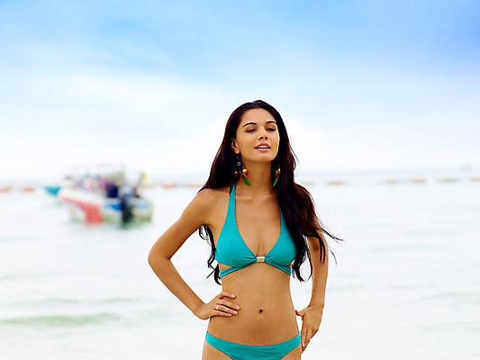 포토 JPG 주간 서양인 구름 모델 해외기획촬영 여자 수영복 물결 파도 바다 해외여행 여행 기획촬영 2009년태국 요트 파타야 태국 하늘 휴가 휴식 산호섬 한명 서기 사람 상반신 20대 성인 해변 야외 여름 여름휴가 바캉스 비키니 선박 의료성형뷰티 여자만 여자한명만 성인여자만 청년만 청년여자만 성인한명만 청년여자한명만 성인여자한명만 성인만 국내포토 자연요소 외국인 1 해외 옷 계절 아시아 섬 컨셉 수상교통 배_교통 모션 청년 파일형식 여름_계절