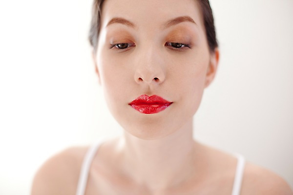 포토 JPG 서양인 모델 해외기획촬영 여자 여유 얼굴 포즈 기획촬영 2009년태국 휴식 실내 한명 사람 근접촬영 상반신 20대 성인 라이프 신체부위 민소매 화장 뷰티 입술 립메이크업 여자만 여자한명만 성인여자만 청년만 청년여자만 성인한명만 청년여자한명만 성인여자한명만 성인만 국내포토 외국인 1 감정 뷰포인트 컨셉 상의 청년 내부 생활 파일형식