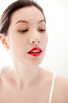 포토 JPG 서양인 모델 해외기획촬영 여자 여유 얼굴 포즈 기획촬영 2009년태국 휴식 실내 한명 사람 근접촬영 상반신 20대 성인 라이프 신체부위 민소매 화장 뷰티 입술 립메이크업 여자만 여자한명만 성인여자만 청년만 청년여자만 성인한명만 청년여자한명만 성인여자한명만 성인만 국내포토 외국인 1 감정 뷰포인트 컨셉 상의 청년 내부 생활 파일형식