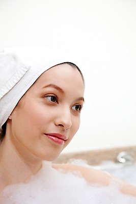 포토 JPG 서양인 모델 해외기획촬영 여자 여유 얼굴 포즈 기획촬영 2009년태국 휴식 욕조 실내 한명 사람 근접촬영 상반신 20대 성인 라이프 신체부위 수건 뷰티 스파 목욕 거품 욕실 화장실 여자만 여자한명만 성인여자만 청년만 청년여자만 성인한명만 청년여자한명만 성인여자한명만 성인만 국내포토 외국인 1 감정 뷰포인트 컨셉 청년 내부 생활 위생용품 청결 파일형식