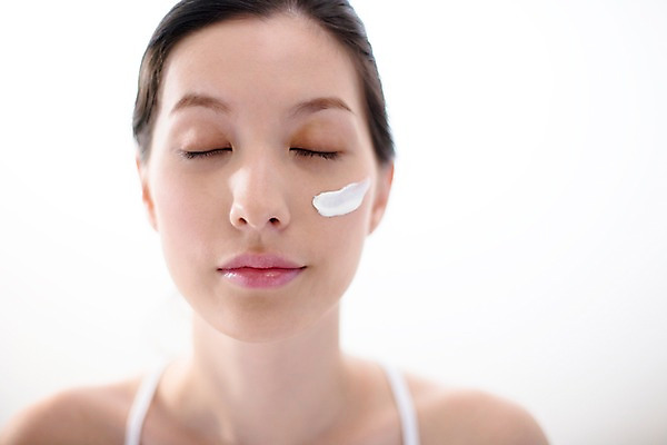 포토 JPG 서양인 모델 해외기획촬영 여자 여유 얼굴 포즈 기획촬영 2009년태국 휴식 실내 한명 사람 근접촬영 상반신 20대 성인 라이프 신체부위 화장 뷰티 화장품 마사지 클렌징 클렌징크림 여자만 여자한명만 성인여자만 청년만 청년여자만 성인한명만 청년여자한명만 성인여자한명만 성인만 국내포토 외국인 1 감정 뷰포인트 컨셉 청년 내부 생활 청결 세안용품 파일형식