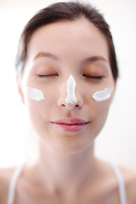 포토 JPG 서양인 모델 해외기획촬영 여자 여유 얼굴 포즈 기획촬영 2009년태국 휴식 실내 한명 사람 근접촬영 상반신 20대 성인 라이프 신체부위 화장 뷰티 화장품 마사지 클렌징 클렌징크림 여자만 여자한명만 성인여자만 청년만 청년여자만 성인한명만 청년여자한명만 성인여자한명만 성인만 국내포토 외국인 1 감정 뷰포인트 컨셉 청년 내부 생활 청결 세안용품 파일형식