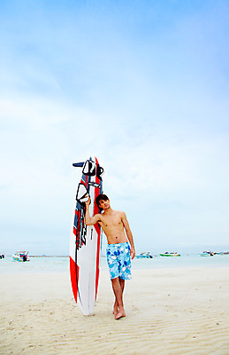 포토 JPG 주간 전신 서양인 해외기획촬영 남자 수영복 여유 바다 해외여행 여행 기획촬영 2009년태국 요트 파타야 태국 하늘 레저 휴가 휴식 산호섬 한명 서기 사람 20대 성인 취미 해변 야외 여름 여름휴가 바캉스 모래사장 수상스포츠 서핑보드 보드 선박 남자만 남자한명만 성인남자만 청년만 청년남자만 청년남자한명만 성인한명만 성인남자한명만 성인만 국내포토 자연요소 외국인 1 해외 옷 계절 감정 아시아 스포츠 섬 컨셉 수상교통 배_교통 모션 청년 보드_스포츠 파일형식 여름_계절