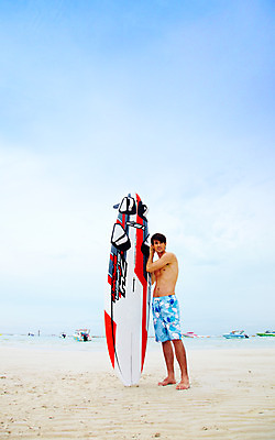 포토 JPG 주간 전신 서양인 해외기획촬영 남자 수영복 여유 바다 해외여행 여행 기획촬영 2009년태국 요트 파타야 태국 하늘 레저 휴가 휴식 산호섬 한명 서기 사람 20대 성인 취미 해변 야외 여름 여름휴가 바캉스 모래사장 수상스포츠 서핑보드 보드 선박 남자만 남자한명만 성인남자만 청년만 청년남자만 청년남자한명만 성인한명만 성인남자한명만 성인만 국내포토 자연요소 외국인 1 해외 옷 계절 감정 아시아 스포츠 섬 컨셉 수상교통 배_교통 모션 청년 보드_스포츠 파일형식 여름_계절