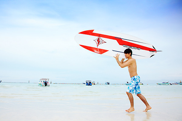 포토 JPG 주간 전신 서양인 해외기획촬영 남자 수영복 여유 바다 해외여행 여행 기획촬영 2009년태국 요트 파타야 태국 하늘 레저 휴가 휴식 산호섬 한명 사람 20대 성인 취미 해변 야외 여름 여름휴가 바캉스 달리기 수상스포츠 서핑보드 보드 선박 남자만 남자한명만 성인남자만 청년만 청년남자만 청년남자한명만 성인한명만 성인남자한명만 성인만 국내포토 자연요소 외국인 1 해외 옷 계절 감정 아시아 스포츠 섬 컨셉 수상교통 배_교통 모션 청년 보드_스포츠 파일형식 여름_계절