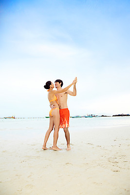 포토 JPG 주간 전신 서양인 모델 해외기획촬영 커플 여자 남자 수영복 여유 바다 해외여행 여행 포즈 기획촬영 2009년태국 요트 파타야 태국 하늘 휴가 휴식 산호섬 미소 웃음 사람 취미 해변 야외 두명 여름 여름휴가 바캉스 비키니 모래사장 귀걸이 춤 선박 국내포토 자연요소 외국인 해외 옷 계절 감정 아시아 섬 컨셉 수상교통 배_교통 장신구 관계 문화예술 표정 파일형식 여름_계절