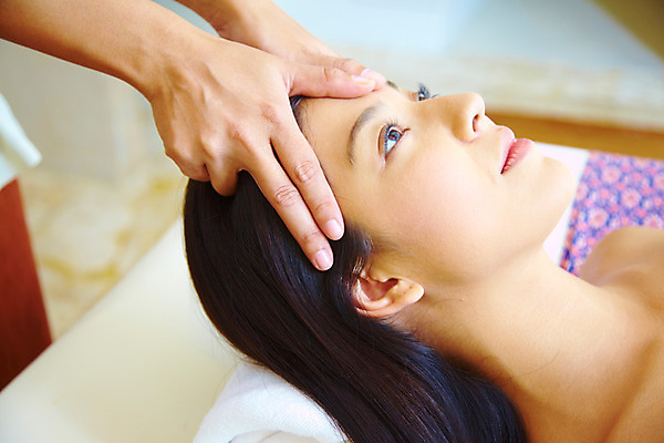 포토 JPG 주간 서양인 모델 해외기획촬영 손 여자 여유 포즈 기획촬영 2009년태국 태국 휴식 실내 건강 한명 사람 상반신 20대 성인 취미 뷰티 스파 마사지 마사지사 타이마사지 전통마사지 경락마사지 여자만 여자한명만 성인여자만 청년만 청년여자만 성인한명만 청년여자한명만 성인여자한명만 성인만 국내포토 자연요소 외국인 직업 1 감정 아시아 컨셉 청년 내부 신체부위 파일형식