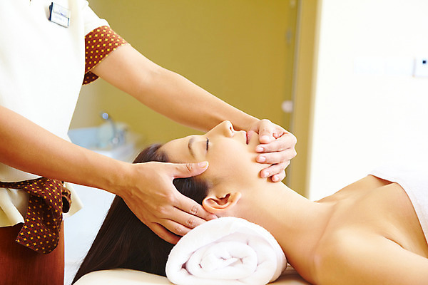 포토 JPG 주간 서양인 모델 해외기획촬영 손 여자 여유 포즈 기획촬영 2009년태국 태국 휴식 실내 건강 사람 상반신 취미 두명 수건 뷰티 스파 마사지 마사지사 타이마사지 전통마사지 경락마사지 여자만 국내포토 자연요소 외국인 직업 감정 아시아 컨셉 내부 신체부위 위생용품 파일형식