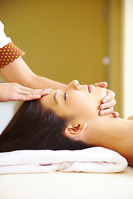 포토 JPG 주간 서양인 모델 해외기획촬영 손 여자 여유 포즈 기획촬영 2009년태국 태국 휴식 실내 건강 한명 사람 근접촬영 상반신 20대 성인 취미 옆모습 수건 뷰티 스파 마사지 마사지사 타이마사지 전통마사지 경락마사지 여자만 여자한명만 성인여자만 청년만 청년여자만 성인한명만 청년여자한명만 성인여자한명만 성인만 국내포토 자연요소 외국인 직업 1 감정 아시아 뷰포인트 컨셉 청년 내부 신체부위 위생용품 파일형식