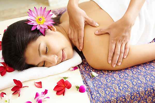 포토 JPG 주간 서양인 모델 해외기획촬영 손 여자 꽃잎 꽃 여유 엎드리기 포즈 기획촬영 2009년태국 태국 휴식 실내 건강 한명 미소 웃음 사람 상반신 20대 성인 취미 장식 수건 뷰티 스파 마사지 지압 마사지사 타이마사지 전통마사지 플루메리아 플랭지파니 여자만 여자한명만 성인여자만 청년만 청년여자만 성인한명만 청년여자한명만 성인여자한명만 성인만 국내포토 자연요소 외국인 식물 직업 1 감정 아시아 컨셉 모션 표정 청년 내부 신체부위 위생용품 파일형식