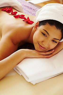 포토 JPG 서양인 모델 해외기획촬영 여자 꽃잎 여유 엎드리기 포즈 기획촬영 2009년태국 태국 휴식 실내 건강 한명 미소 웃음 사람 근접촬영 상반신 20대 성인 취미 수건 뷰티 스파 마사지 타이마사지 전통마사지 플루메리아 플랭지파니 여자만 여자한명만 성인여자만 청년만 청년여자만 성인한명만 청년여자한명만 성인여자한명만 성인만 국내포토 외국인 1 꽃 감정 아시아 뷰포인트 컨셉 모션 표정 청년 내부 위생용품 파일형식