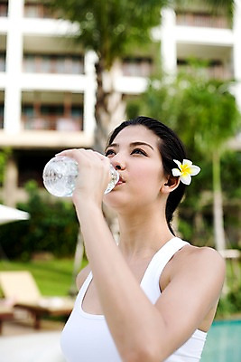 포토 JPG 주간 외국인 모델 해외기획촬영 웰빙 여자 꽃 여유 포즈 기획촬영 2009년태국 다이어트 요가 태국 리조트 휴식 수영장 건강 한명 사람 상반신 20대 성인 취미 야외 건물 장식 물 운동복 뷰티 마시기 요가복 콘도 여자만 여자한명만 성인여자만 청년만 청년여자만 성인한명만 청년여자한명만 성인여자한명만 성인만 국내포토 자연요소 식물 1 건축물 옷 감정 아시아 컨셉 모션 숙소 인종 청년 파일형식