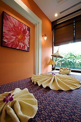 포토 JPG 주간 해외기획촬영 아시아 외국문화 가구 기획촬영 2009년태국 액자 창문 태국 탁자 전등 조명 실내 태국문화 사람없음 세로 수건 스파 블라인드 오브젝트 스파용품 마사지테이블 마사지실 스파베드 국내포토 자연요소 동양문화 나라 문화 생활용품 내부 위생용품 마사지 커튼 파일형식