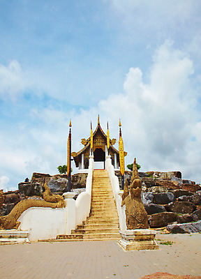 포토 JPG 주간 구름 해외기획촬영 해외 시설물 건축물 공원 건축 나라 아시아 외국문화 해외여행 여행 기획촬영 2009년태국 고건축 해외건축 파타야 태국 하늘 태국문화 사람없음 야외 조형물 동상 조각상 계단 정원 동남아시아 돌_바위 바위 용 석상 농녹빌리지 지명 국내포토 자연요소 동양문화 공공시설 문화 미술 기념물 파일형식