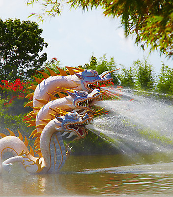 포토 JPG 주간 나무 식물 해외기획촬영 해외 공원 나라 아시아 외국문화 해외여행 여행 기획촬영 2009년태국 태국 태국문화 국립공원 풍경 사람없음 야외 관광지 조형물 동남아시아 용 연못 분수 분수대 방콕 무왕보란 물뿜기 지명 분수_분수대 국내포토 자연요소 동양문화 공공시설 문화 미술 파일형식