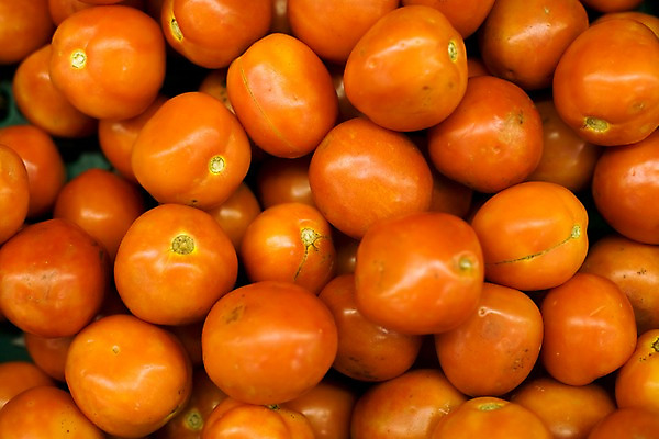 포토 JPG 식물 해외기획촬영 해외 나라 아시아 음식 컬러 외국문화 해외여행 여행 기획촬영 2009년태국 토마토 채소 과일 식재료 태국 태국문화 근접촬영 사람없음 동남아시아 시장 마트 과일가게 다홍색 지명 국내포토 동양문화 문화 뷰포인트 상점 파일형식