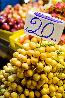 포토 JPG 식물 해외기획촬영 해외 나라 아시아 음식 외국문화 해외여행 여행 기획촬영 2009년태국 과일 태국 태국문화 사람없음 아웃포커스 숫자 동남아시아 시장 가격 열대과일 가격표 마트 과일가게 람야이 지명 국내포토 문자 동양문화 문화 촬영기법 상점 파일형식