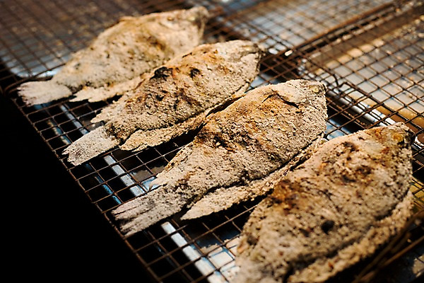 포토 JPG 해외기획촬영 해외 나라 아시아 음식 외국문화 해외여행 여행 기획촬영 2009년태국 태국 태국문화 어류 근접촬영 사람없음 아웃포커스 동남아시아 시장 그릴 구이 생선요리 마트 생선구이 태국음식 지명 국내포토 동양문화 문화 뷰포인트 주방용품 촬영기법 상점 수중동물 동양음식 파일형식