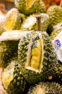 포토 JPG 식물 해외기획촬영 해외 열매 나라 아시아 음식 외국문화 해외여행 여행 기획촬영 2009년태국 과일 태국 태국문화 근접촬영 사람없음 아웃포커스 동남아시아 시장 가격 열대과일 가격표 마트 두리안 지명 국내포토 동양문화 문화 뷰포인트 촬영기법 상점 파일형식