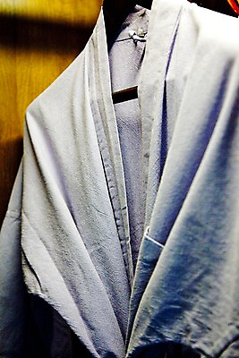 포토 JPG 해외기획촬영 해외 옷 나라 아시아 외국문화 해외여행 여행 기획촬영 2009년태국 태국 리조트 실내 사람없음 내부 동남아시아 가운 목욕가운 장롱 옷걸이 객실 지명 국내포토 문화 가구 파일형식