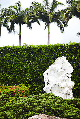 포토 JPG 주간 나무 식물 해외기획촬영 해외 공원 나라 아시아 외국문화 해외여행 여행 기획촬영 2009년태국 파타야 태국 태국문화 사람없음 야외 야자수 조각상 농장 정원 동남아시아 열대식물 작품 조경 농녹빌리지 지명 국내포토 자연요소 동양문화 공공시설 문화 농업 미술 조형물 파일형식