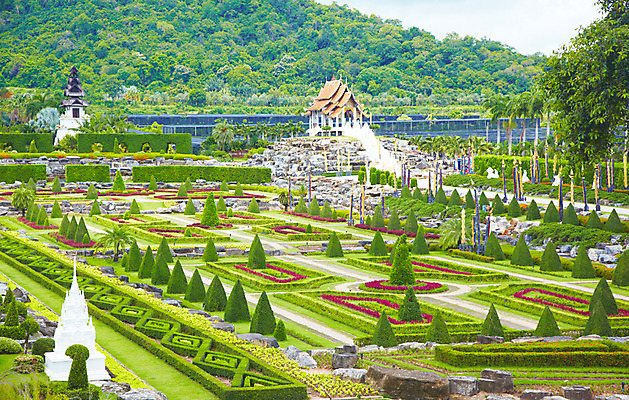 포토 JPG 주간 나무 식물 해외기획촬영 해외 시설물 건축물 공원 현대건축 건축 나라 아시아 외국문화 해외여행 여행 기획촬영 2009년태국 해외건축 파타야 태국 산 태국문화 사람없음 야외 건물 조각상 농장 정원 동남아시아 작품 조경 농녹빌리지 지명 국내포토 자연요소 동양문화 공공시설 문화 농업 미술 조형물 파일형식