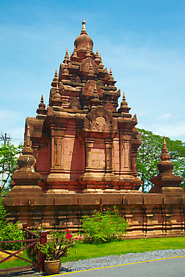 포토 JPG 주간 나무 식물 구름 해외기획촬영 해외 시설물 건축물 공원 건축 나라 아시아 화분 외국문화 해외여행 여행 기획촬영 2009년태국 고건축 해외건축 태국 하늘 태국문화 국립공원 사람없음 야외 관광지 울타리 조형물 탑 동남아시아 방콕 무왕보란 지명 국내포토 자연요소 동양문화 공공시설 문화 미술 담장 파일형식