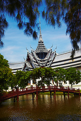 포토 JPG 주간 나무 식물 구름 해외기획촬영 해외 시설물 건축물 공원 건축 나라 아시아 외국문화 해외여행 여행 기획촬영 2009년태국 고건축 해외건축 태국 하늘 태국문화 국립공원 사람없음 야외 건물 관광지 강 동남아시아 방콕 무왕보란 가교 지명 국내포토 자연요소 동양문화 공공시설 문화 파일형식