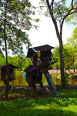 포토 JPG 주간 나무 식물 해외기획촬영 해외 시설물 건축물 건축 나라 아시아 호수 외국문화 해외여행 여행 기획촬영 2009년태국 해외건축 태국 주택 태국문화 국립공원 잔디 사람없음 야외 관광지 강 모형 동남아시아 미니어처 숲 그늘 방콕 나무집 무왕보란 지명 국내포토 자연요소 동양문화 공원 문화 건물 파일형식